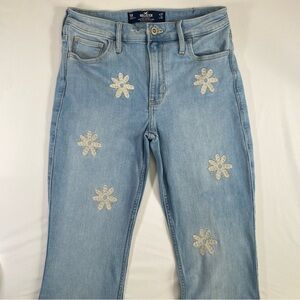 Hollister Women's Light Blue Jeans with Floral Embroidery